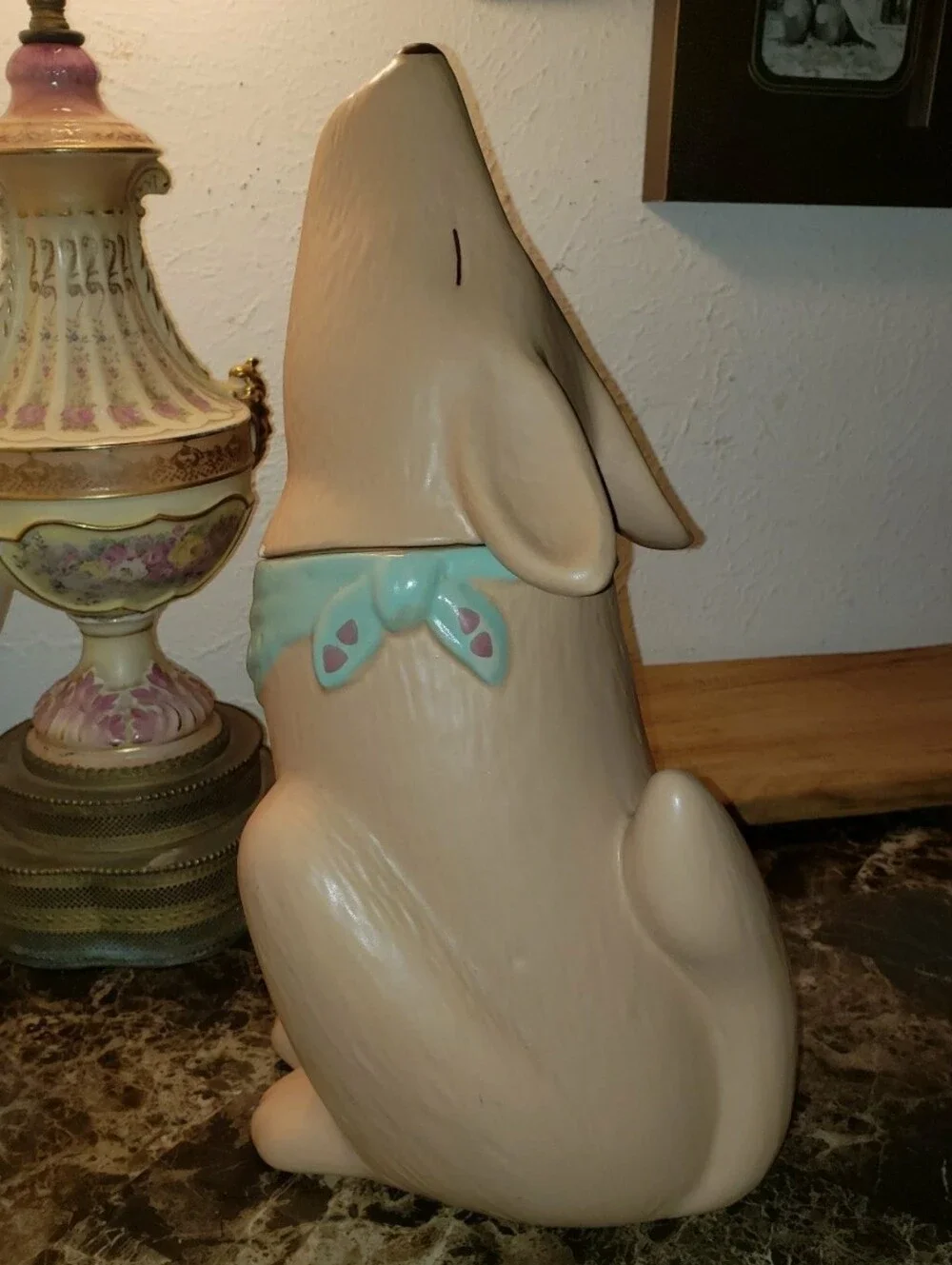 Vintage 1990's Howling Coyote Cookie Jar